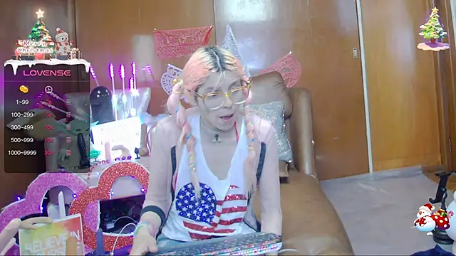 Skinygirl online show from 02-20-25, 01:03