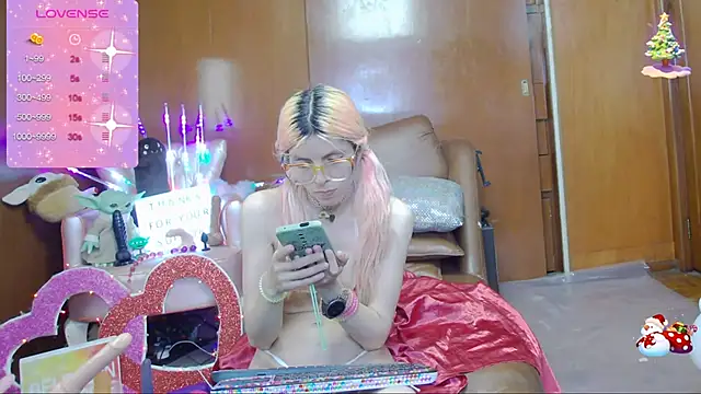 Skinygirl online show from 03-08-25, 02:01