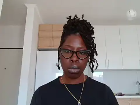 Snapshot of MadamIndigo chatting on 02-21-26, 10:38 MadamIndigo online show from 02-21-26, 10:38