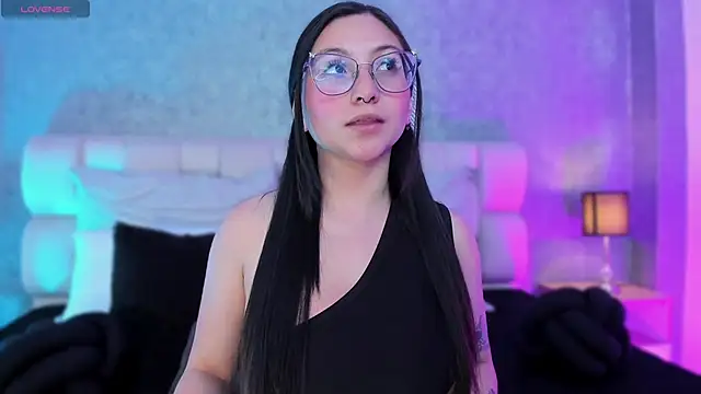 lucy neil online show from 01-18-25, 11:11