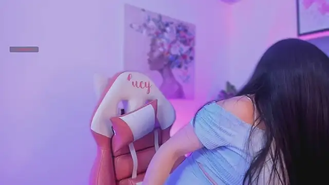 lucy neil online show from 10-19-25, 02:34