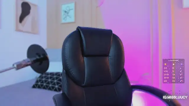 lucy neil online show from 03-25-26, 02:39