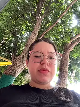 Snapshot of Lucyklein2022 chatting on 01-09-25, 03:44 Lucyklein2022 online show from 01-09-25, 03:44