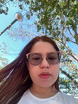 Snapshot of Lucyklein2022 chatting on 01-22-25, 02:24 Lucyklein2022 online show from 01-22-25, 02:24