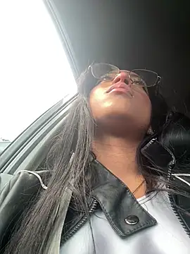 vaness weet online show from 01-17-25, 07:38