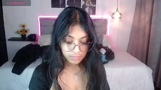 vaness weet online show from 02-16-25, 07:27