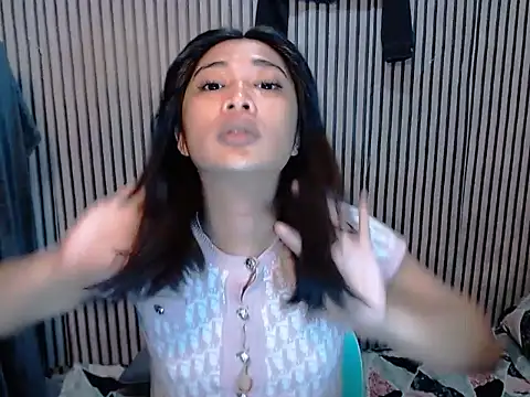 Maria-Moore online show from 10-03-25, 05:26