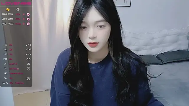 QiuPeiPeimmm online show from 02-19-25, 11:28