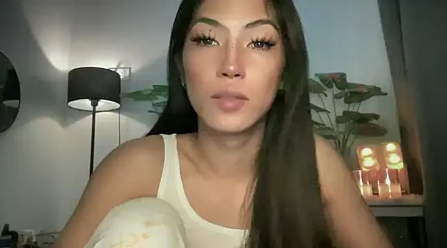 Snapshot of Bella_Gordon chatting on 02-03-25, 05:51 Bella Gordon online show from 02-03-25, 05:51