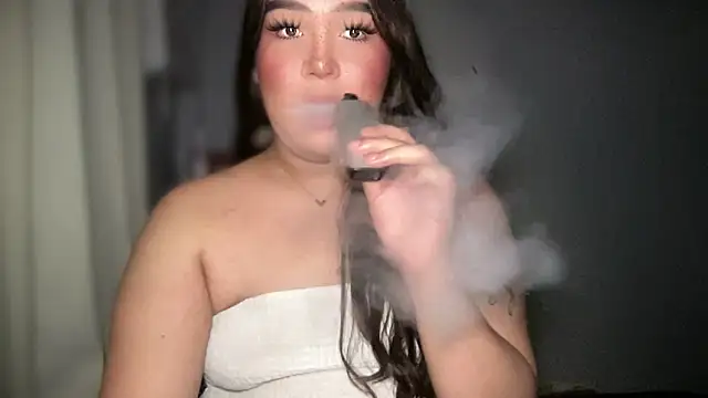 Snapshot of MissCataleyaxxx chatting on 12-03-25, 04:42 MissCataleyaxxx online show from 12-03-25, 04:42