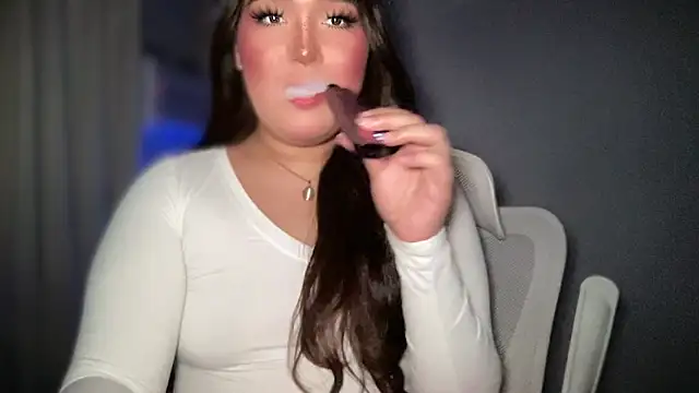 MissCataleyaxxx online show from 04-21-26, 02:51