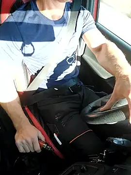 Xcoquinx online show from 09-10-25, 03:23