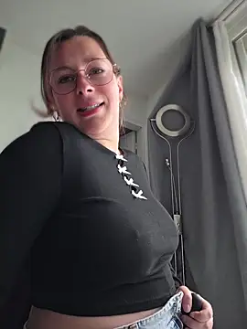 Snapshot of Amai_Live chatting on 05-05-26, 04:26 Amai Live online show from 05-05-26, 04:26