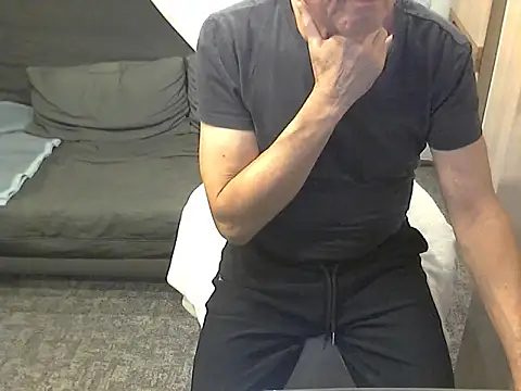 kiam471 online show from 11-18-25, 11:26