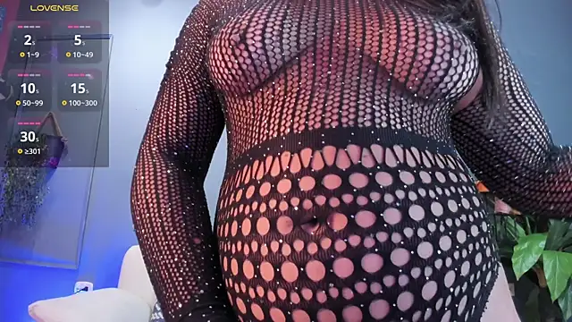 Snapshot of mensia_hernandz chatting on 02-18-25, 01:33 mensia hernandz online show from 02-18-25, 01:33