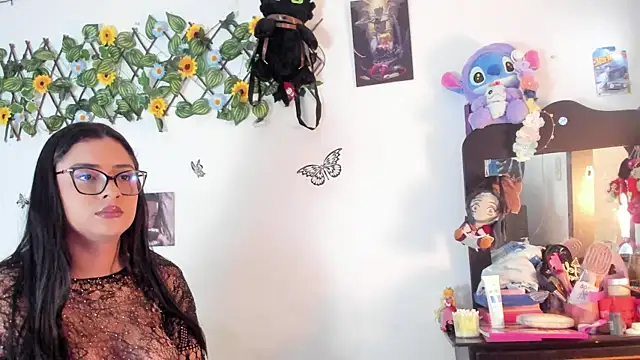 mensia hernandz online show from 06-22-26, 12:57