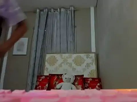 lady kim boner online show from 12-22-24, 07:22