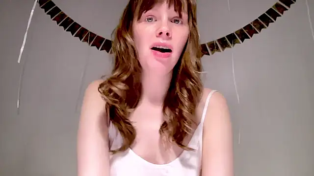 Snapshot of Nikki_Mimimi chatting on 12-04-25, 10:02 Nikki Mimimi online show from 12-04-25, 10:02