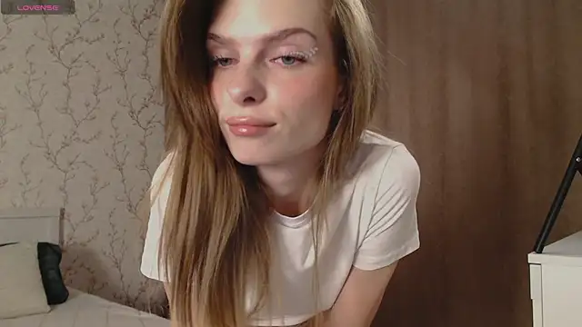Snapshot of ly_lydia chatting on 06-15-26, 03:09 ly lydia online show from 06-15-26, 03:09