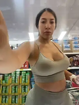 daniela henao online show from 02-25-26, 07:12