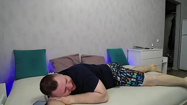 LindyVSAndy online show from 04-21-26, 02:15