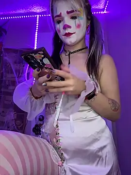 Cutiepiespanks online show from 10-31-25, 10:44