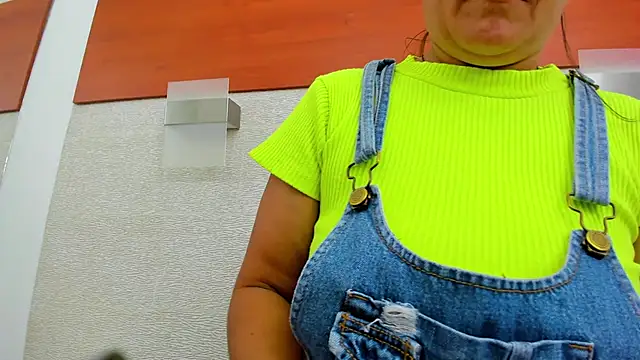 allice green online show from 11-15-25, 01:03