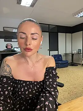 EmaSalis online show from 02-11-25, 11:43