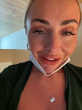 EmaSalis online show from 09-10-25, 11:21