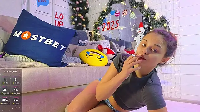 Misss Vikk online show from 12-28-24, 08:16