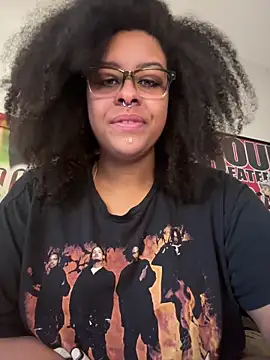 Snapshot of N1NT3NDH03 chatting on 11-04-25, 02:27 N1NT3NDH03 online show from 11-04-25, 02:27