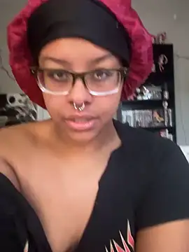 Snapshot of N1NT3NDH03 chatting on 11-19-25, 03:01 N1NT3NDH03 online show from 11-19-25, 03:01