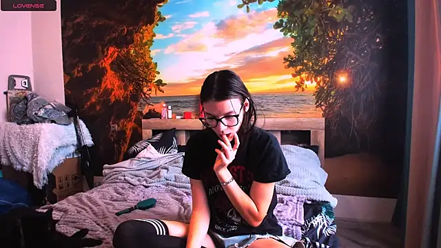 MollyLollipop online show from 02-06-25, 03:16