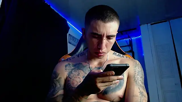 Adam Hudsond online show from 07-08-26, 02:27
