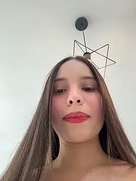Snapshot of MiaJacksonn chatting on 06-10-26, 04:39 MiaJacksonn online show from 06-10-26, 04:39
