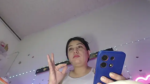 Snapshot of oliviarodriguez2u chatting on 07-23-26, 10:40 oliviarodriguez2u online show from 07-23-26, 10:40