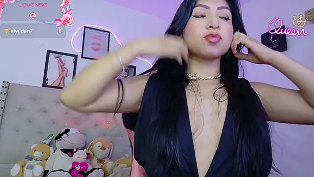 Snapshot of Sweet_baby_hellen chatting on 05-02-26, 04:17 Sweet baby hellen online show from 05-02-26, 04:17
