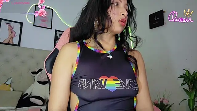 Snapshot of Sweet_baby_hellen chatting on 05-28-26, 03:48 Sweet baby hellen online show from 05-28-26, 03:48