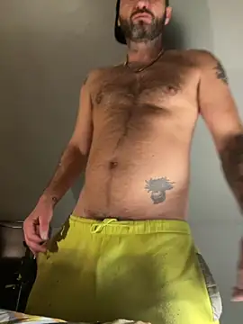 Snapshot of GhetTOfag_ chatting on 10-26-25, 08:09 GhetTOfag  online show from 10-26-25, 08:09