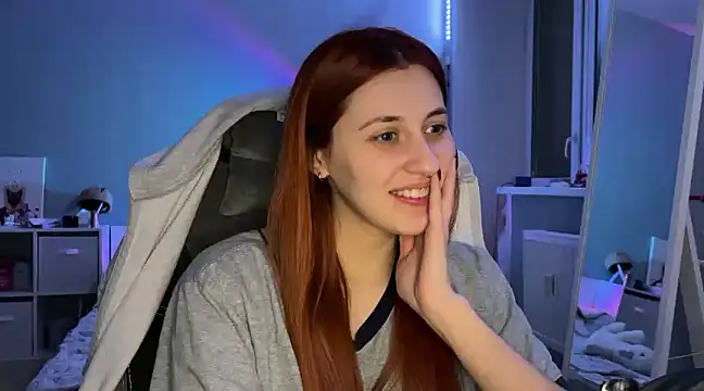 Snapshot of Uniarten chatting on 12-29-24, 10:03 Uniarten online show from 12-29-24, 10:03