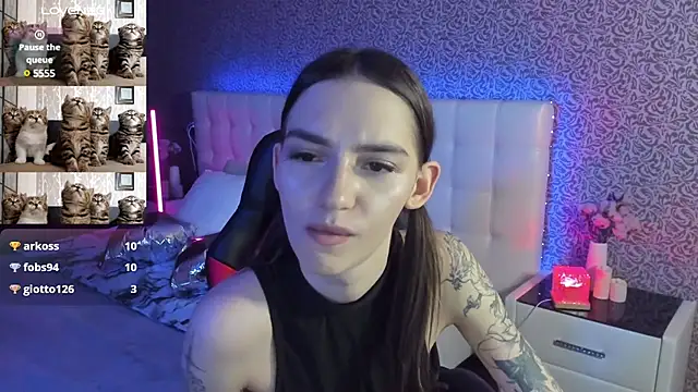 SophieCatty online show from 02-28-25, 05:59