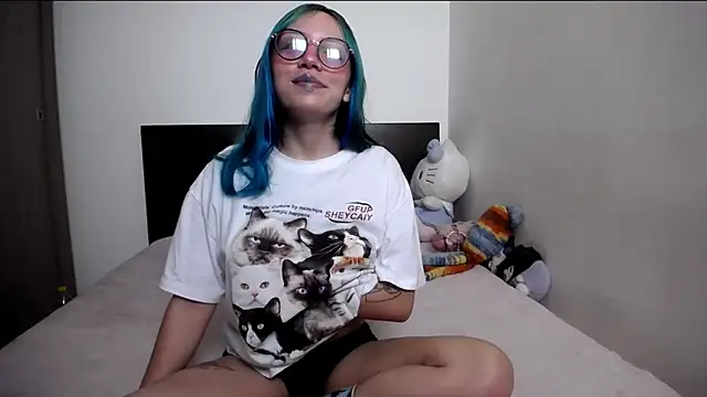 Snapshot of MARIANADIRTY chatting on 12-19-25, 04:14 MARIANADIRTY online show from 12-19-25, 04:14