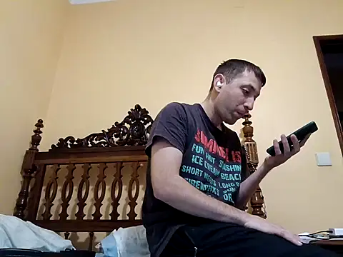 White rabbit  online show from 11-12-25, 10:15