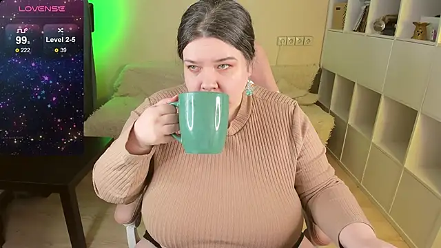 PlumPie online show from 01-02-25, 05:57