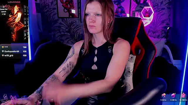 Snapshot of Devi_Evi chatting on 01-20-25, 08:29 Devi Evi online show from 01-20-25, 08:29