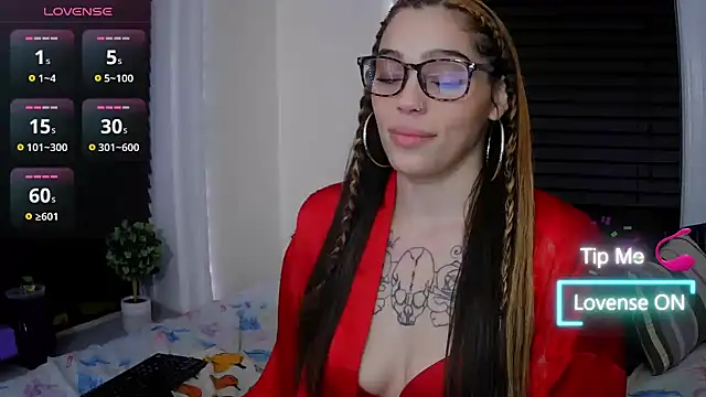 sapphirestorm8 online show from 11-09-25, 01:26