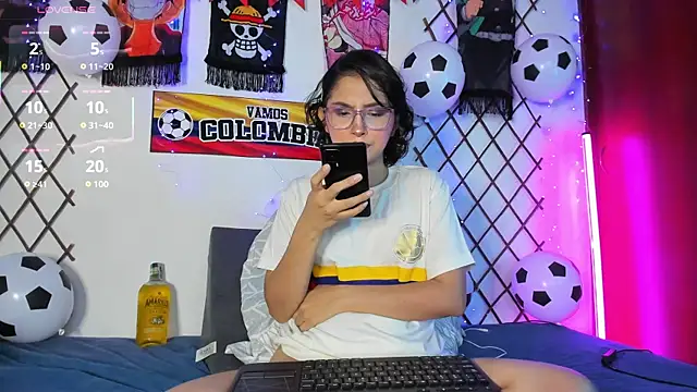 Alice jacobs1 online show from 07-04-26, 01:34