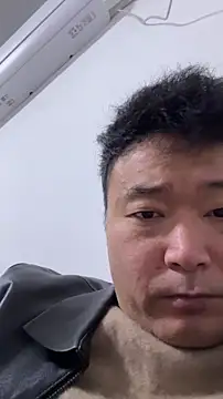 Snapshot of S00 chatting on 11-17-25, 11:05 S00 online show from 11-17-25, 11:05