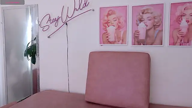 Adele LatinLady online show from 02-05-26, 08:46