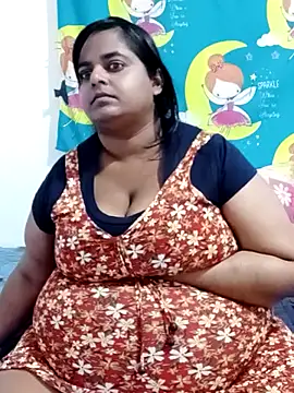 Snapshot of SusanaEshwar chatting on 05-04-26, 06:59 SusanaEshwar online show from 05-04-26, 06:59